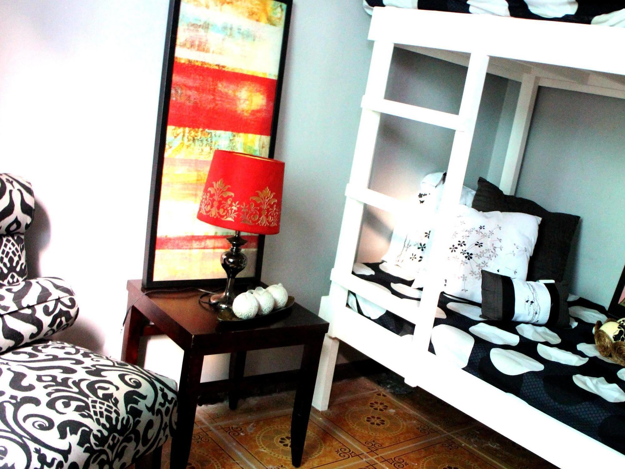 Urban Hostel Pasig City Ngoại thất bức ảnh