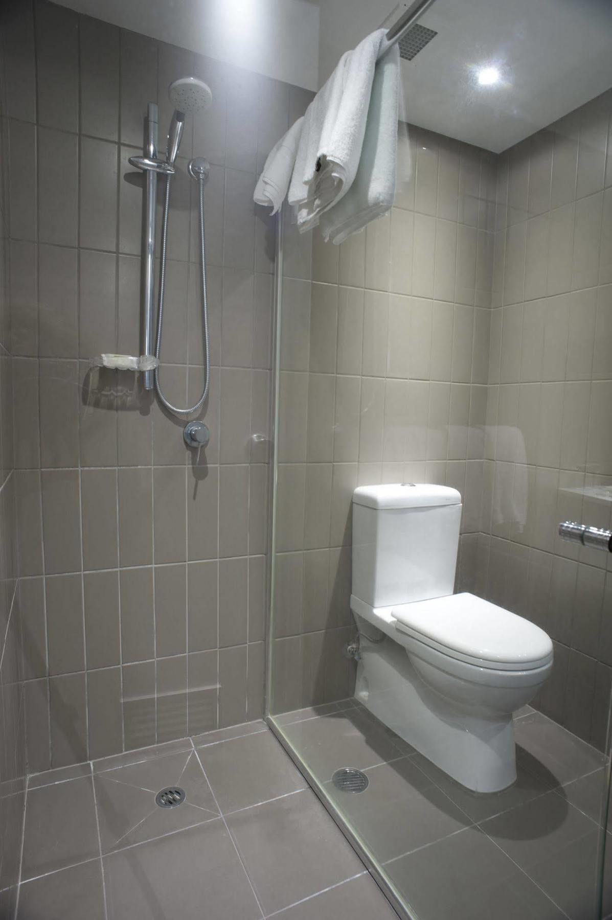 Urban Hostel Pasig City Ngoại thất bức ảnh