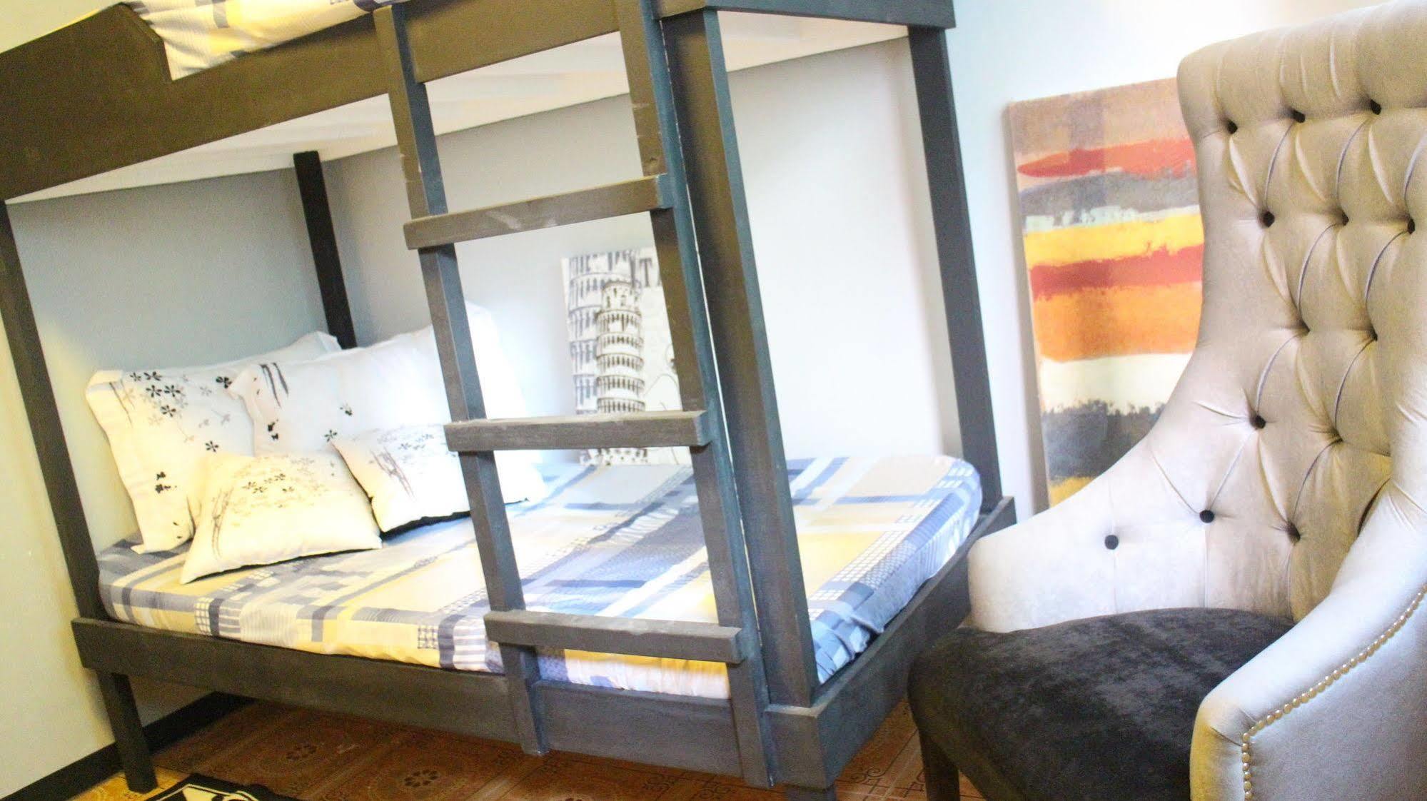 Urban Hostel Pasig City Ngoại thất bức ảnh